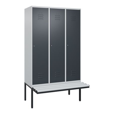 C+P Spind Classic PLUS, Bank, 3 Abteile, 2120x1200x815mm, 7035/7016 Verschluss Zylinderschloss 4 Garderobenhaken  Dekor Banklatt