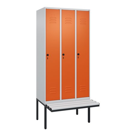 C+P Spind Classic PLUS, Bank, 3 Abteile, 2120x900x815mm, 7035/2004 Verschluss Sicherheits-Drehriegel 3 Garderobenhaken  Dekor Ba