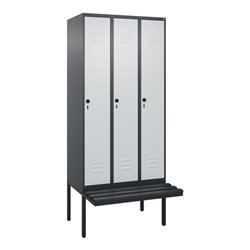 C+P Spind Classic PLUS, Bank, 3 Abteile, 2120x900x815mm, 7016/7035 Verschluss Sicherheits-Drehriegel 3 Garderobenhaken  Dekor Ba