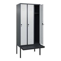 C+P Spind Classic PLUS, Bank, 3 Abteile, 2120x900x815mm, 7016/7035 Verschluss Sicherheits-Drehriegel 3 Garderobenhaken  Dekor Ba