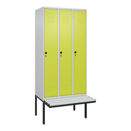 C+P Spind Classic PLUS, Bank, 3 Abteile, 2120x900x815mm, 7035/0024 Verschluss Sicherheits-Drehriegel 3 Garderobenhaken  Dekor Ba