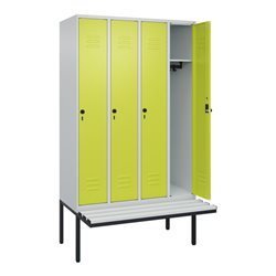 C+P Spind Classic PLUS, Bank, 4 Abteile, 2120x1200x815mm, 7035/0024 Verschluss Sicherheits-Drehriegel 3 Garderobenhaken  Dekor B