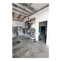 MUNK Aluminium-Stufenstehleiter beidseitig begehbar mit relax Step